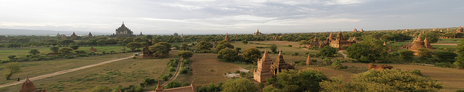 Bagan skyline