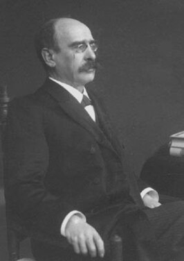 mr. L.W.C. van den Berg (ca. 1910)