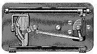 Fig. 8a. Unterseite einer Bogen-Langschiffchennähmaschine