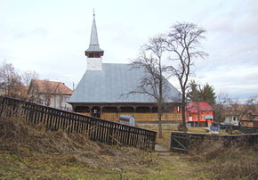 Biserica de lemn „Sfinții Arhangheli Mihail și Gavriil” din Pădureni