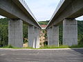 Blick Richtung Leipzig zwischen den beiden eingleisigen Brückenbauwerken (Aug. 2007)