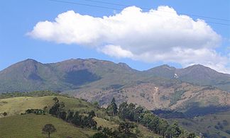 Blick auf die Gipfel der Serra da Mantiqueira