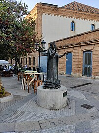 Statue in front of Santo Domingo church