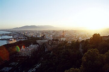 Málaga'da güneşin batışından kısa bir süre önce