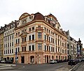 Romanushaus: Stadtpalais in geschlossener Bebauung und Ecklage (Anschriften: Katharinenstraße 23 und Brühl 18), mit Hofbebauung