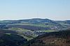 Blick aus Richtung Mäuseberg (am Weinfelder Maar) zum Scharteberg mit Sendemast des Sender Eifel