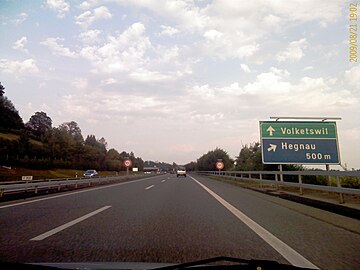 Ausfahrt Nr. 3 der A15 nach Hegnau (2009)