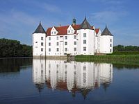 73. Platz: Wolfgang Pehlemann mit Schloss Glücksburg Wasserschloss Ansicht von Nordosten - Schleswig-Holstein