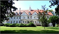 Palace in Rogów, property of Mateusz Błociszewski, Ostoja coat of arms