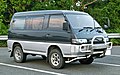 Delica Star Wagon (4WD people carrier)