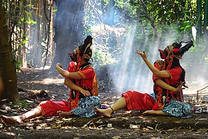 Cirebonese mask dancer movement