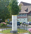 Stauferstele all'ingresso del monastero