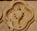 Sechsfüßige „Skorpion“-Schildkröte an der Fassade der Kathedrale von Amiens