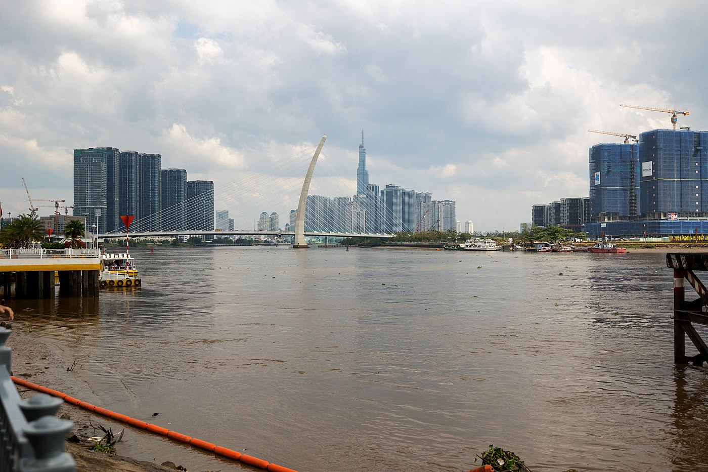 Saigon River (52680869576).jpg