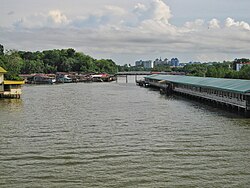 Kampong Limbongan (left) and Kampong Sungai Kedayan 'A' (right) in 2011