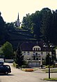 Wahrzeichen Uttendorfs: Schlossberg mit Schlosskirche