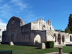 A St. Giovanni templom romjai a katakombák bejáratánál