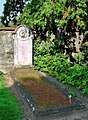 Emil Hopfgartens Grab auf dem Friedhof in Wiesbaden-Biebrich