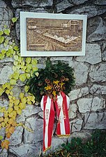 Bronzerelief STALAG XVII A, 1939–1999