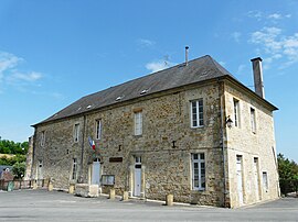 The town hall in Azerat