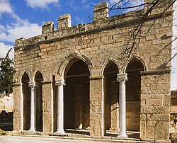 Kloster Daphni. Die wohl unter den Zisterziensern errichtete Westfassade