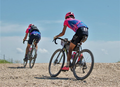 Gravelrijders in de Unbound Gravel (toen Dirty Kanza genoemd)