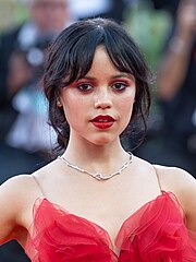 Jenna Ortega podczas 81. Międzynarodowego Festiwalu Filmowego w Wenecji