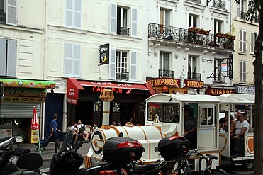 Tourist train on the Boulevard de Clichy