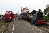 Locomotor NS 204 (Werkspoor, 1934) en dieselloc 12 (MaK, 1955) te Stadskanaal; 17 mei 2012.