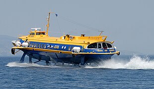 Passagier-Tragflügelboot Flying Dolphin Zeus (Typ Kometa) bei Piraeus