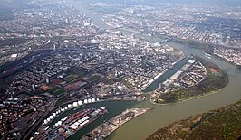 Ludwigshafen am Rhein van boven gezien