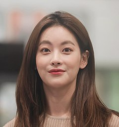 Oh Yeon-seo (2017)