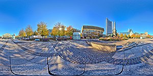 Gesamtansicht vom Mendebrunnen aus - als Kugelpanorama anzeigen