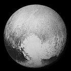 New Horizons tarafından görüntülenmiş Plüton (13 Temmuz 2015)