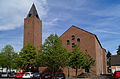 Ev. Kreuzkirche mit Gemeindehaus