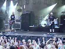 Apulanta performing in Tampere in 2006