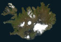 Satellitenaufnahme von Island im Sommer, die Gletscher sind deutlich als weiße Flecken erkennbar