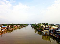 Bà market, Thành Lợi