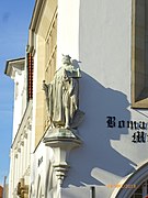 Herzog Otto der Strenge, Skulptur des Stadtgründers von Celle an der Südwest-Ecke des Sasse-Baus (2013)