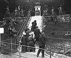 Heilige Stiege in Lourdes (1910)