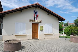 The town hall in Lieoux