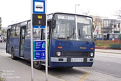 168-as busz az Örs vezér terén