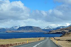 A Hvalfjörður fjord látképe