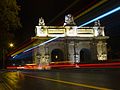 De Portes des Bombes in de nacht