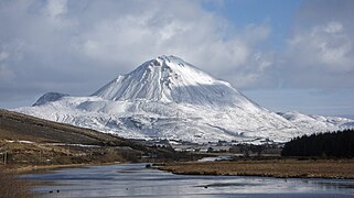 Sett fra An Chúirt.