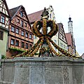 Osterbrunnen in Rothenburg o.d.T. (von Brücke) – hier für dieses Bild stimmen