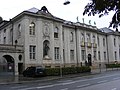 Hauptgebäude unter anderem mit Präsidium, Bibliothek und Wiener Saal