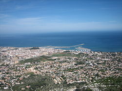 Pemandangan Dénia dari Montgó