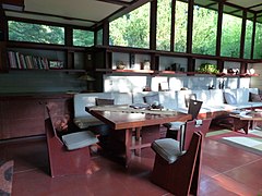 Frank Lloyd Wright hat anstelle von Esszimmern häufig Essbereiche entworfen (Louis Penfield House, 1955)