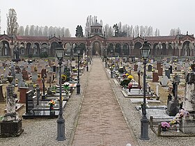 Panoramic view of the old section standing on the main pathway looking towards the main entrance (from north to south)